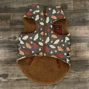 Lucy and Co dog coat! Size XL. A little snug on my dog who is 45 lbs..